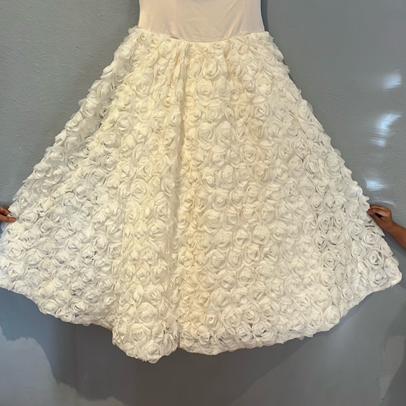 Reformation Rosy Dress-Ivory 3D floral skirt NWT - Picture 13 of 17